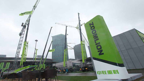 中聯重科用高服概率篩解決了干粉砂漿篩分依靠進口篩機的問題